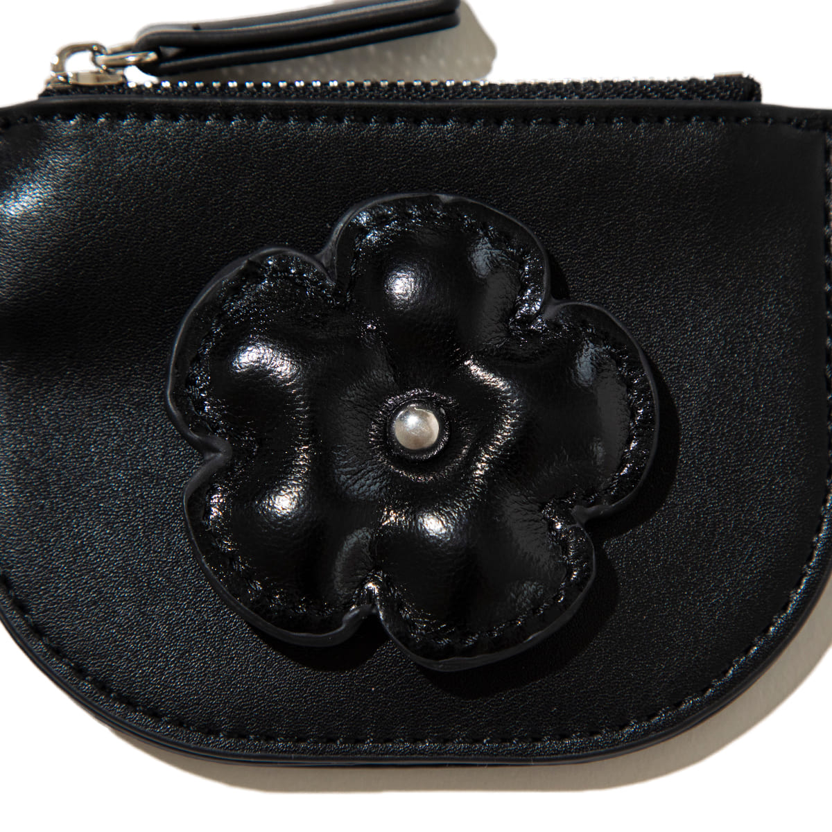 Casselini Pukkuri Flower Coin Case キャセリーニ プックリフラワー コイン ケース 262-110608【レディース コインケース カラビナ付き 花柄 26FW】