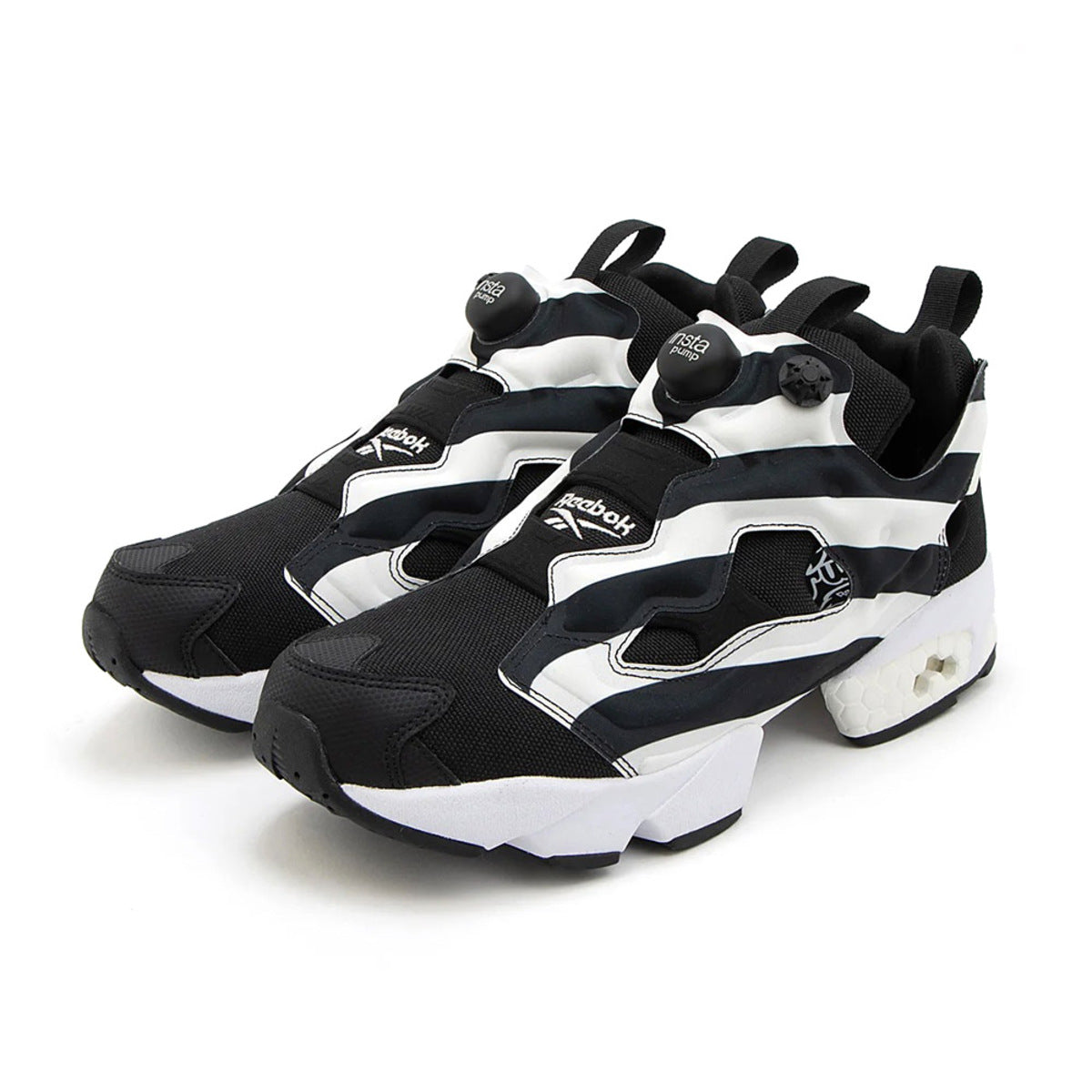 Reebok INSTAPUMP FURY 94 リーボック インスタ ポンプフューリー 94 100288625【メンズ 軽量 ナイロン アッパー グラフィックライン スニーカー スポーツ ストリー 26FW】