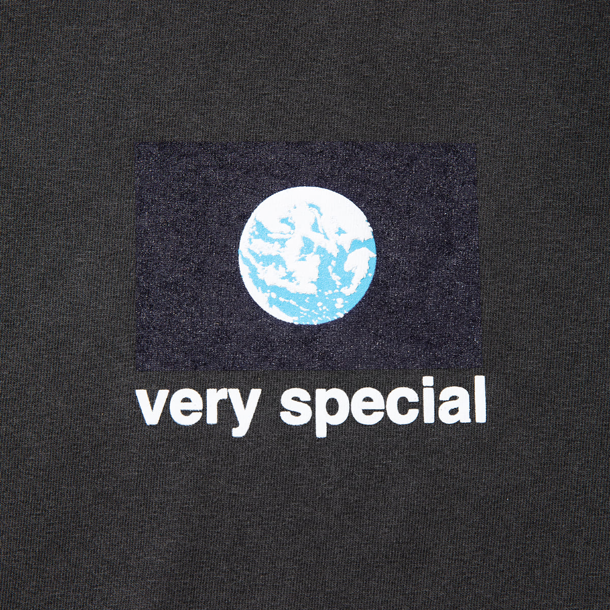VERY SPECIAL EARTHLING TEE ベリースペシャル アースリング ティー VS250900101【メンズ グラフィックTシャツ 半袖Tシャツ デイリーユース 26FW】