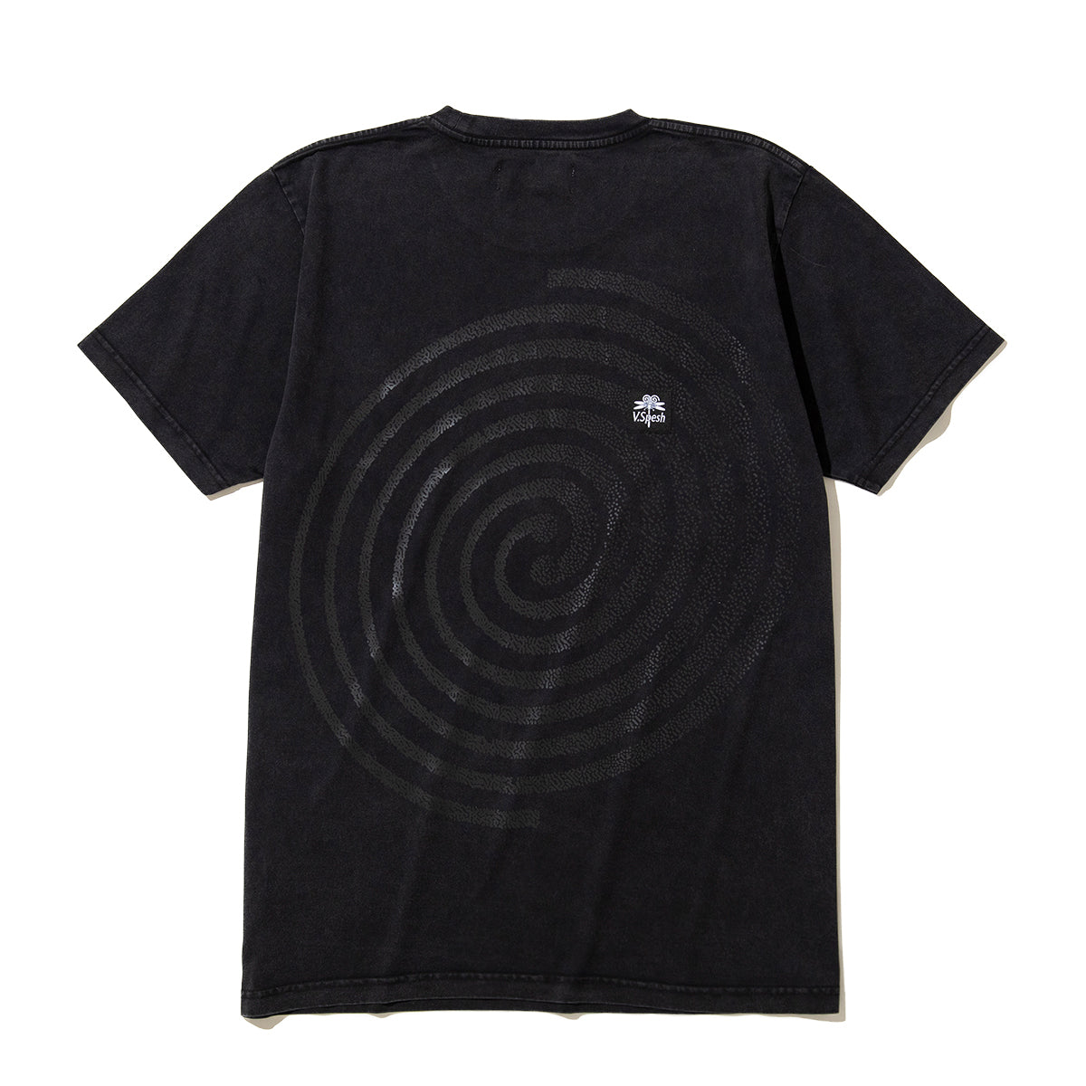 VERY SPECIAL GASIUS VSPESH 2.0 TEE ベリースペシャル ガシアス ブイスペッシュ 2.0 TEE VS26SS02000【メンズ ショートスリーブシャツ 半袖シャツ グラフィックシャツ アートワーク 26FW】