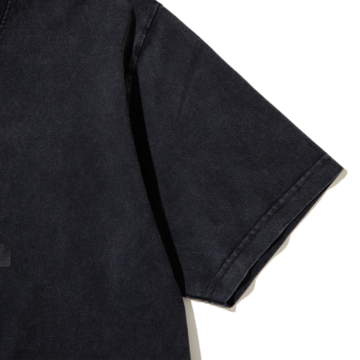 VERY SPECIAL GASIUS VSPESH 2.0 TEE ベリースペシャル ガシアス ブイスペッシュ 2.0 TEE VS26SS02000【メンズ ショートスリーブシャツ 半袖シャツ グラフィックシャツ アートワーク 26FW】