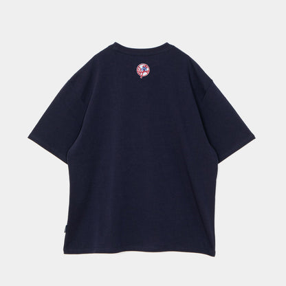 APPLEBUM “NY Yankees” Dynasty Logo T-shirt アップルバム NYヤンキース ダイナスティロゴ Tシャツ ML2621104Y【メンズ 半袖Tシャツ グラフィックTシャツ プリントTシャツ カットソー クルーネック 26FW】