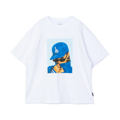 APPLEBUM “DODGERS GIRL” T-shirt アップルバム ドジャース ガール Tシャツ ML2621109L【メンズ 半袖Tシャツ グラフィックTシャツ プリントTシャツ カットソー クルーネック 26FW】