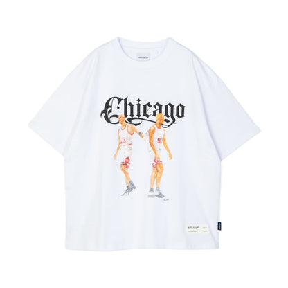 APPLEBUM “Chicago” T-shirt アップルバム シカゴ Tシャツ TY2621104【メンズ 半袖Tシャツ グラフィックTシャツ 水彩画 天竺 ストリート 26FW】
