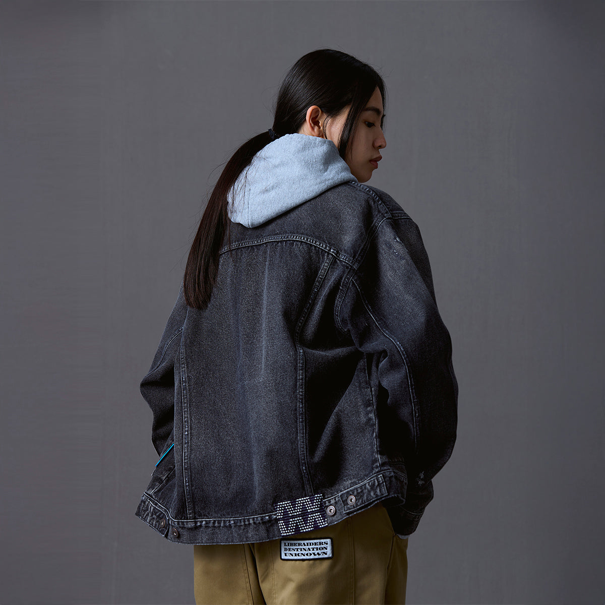 Liberaiders DAMAGED DENIM TRUCKER JACKET リベレイダース ダメージド デニム トラッカー ジャケット 730152603【メンズ デニムジャケット  ヴィンテージ ダメージ加工 カジュアル 13.5oz 26FW】