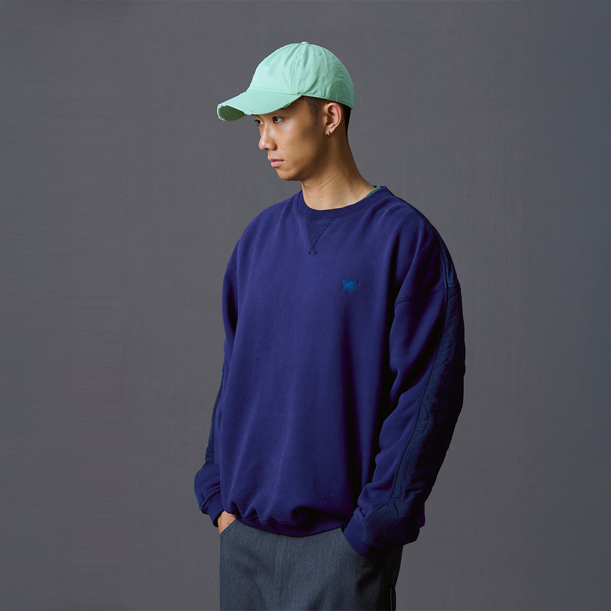 Liberaiders COTTON FLEECE QUILTED CREWNECK リベレイダース コットン フリース キルテッド クルーネック 733082603【メンズ クルーネック 保温性 防寒性 裏起毛 デイリーユース 26FW】