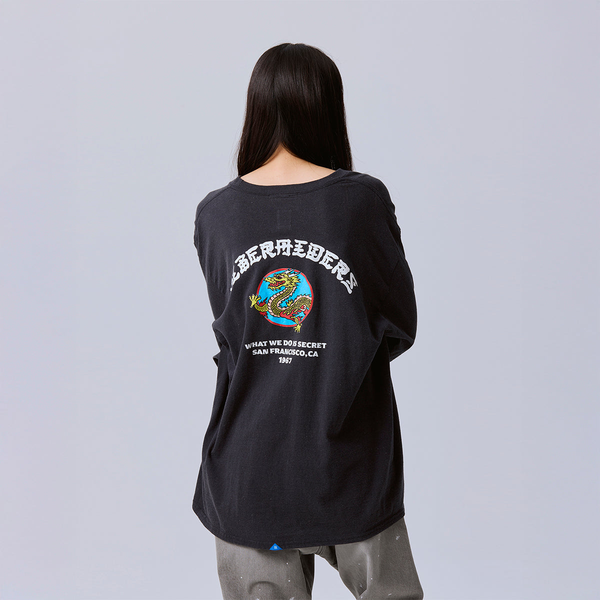 Liberaiders DRAGON L/S TEE リベレイダース ドラゴン ロングスリーブTシャツ 735042603【メンズ 長袖Tシャツ ロンT  天竺生地 グラフィック プリントデザイン 26FW】
