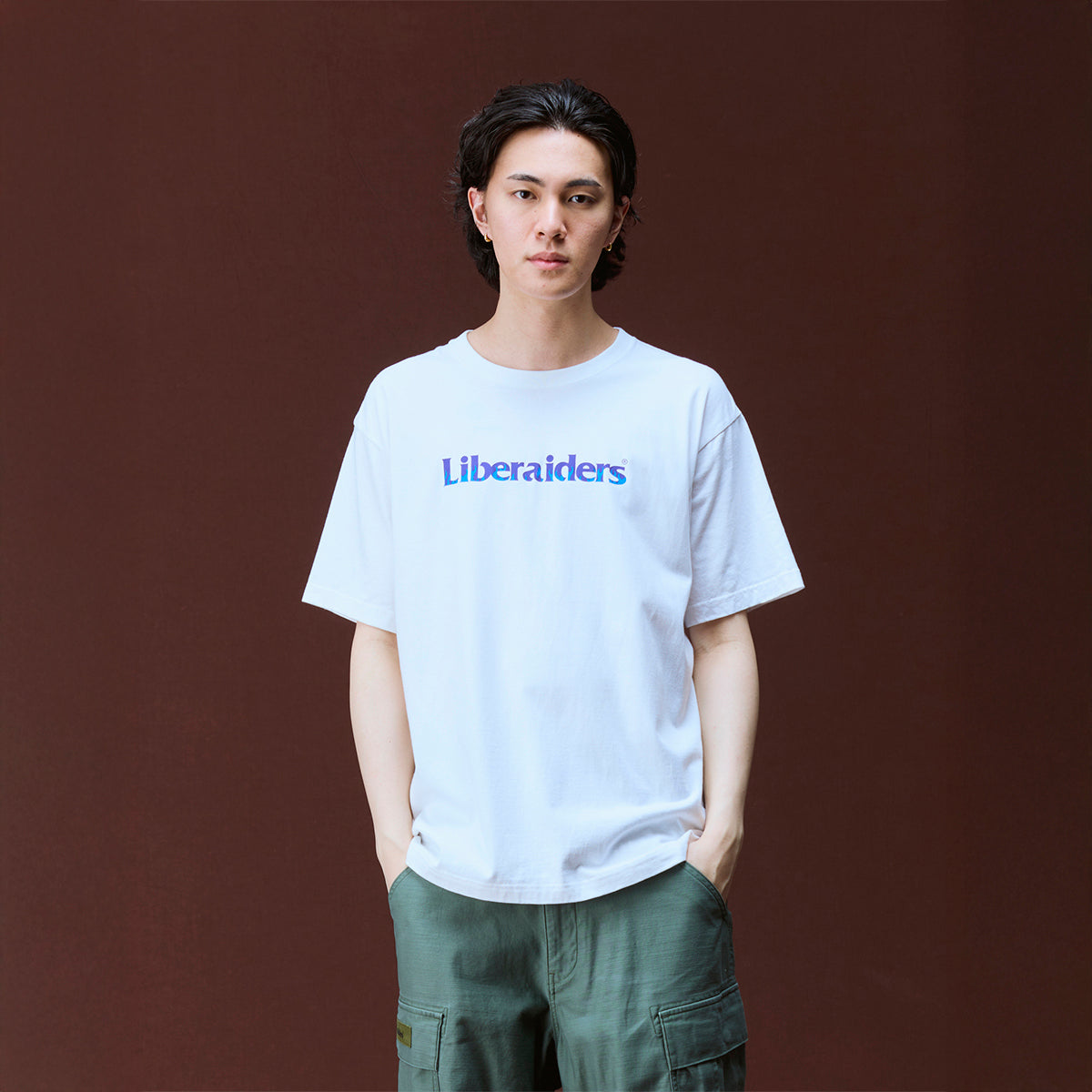Liberaiders OG LOGO TEE リベレイダース OG ロゴTシャツ 736062603【メンズ 半袖Tシャツ フロスト加工 グラフィック ロゴプリント 26FW】