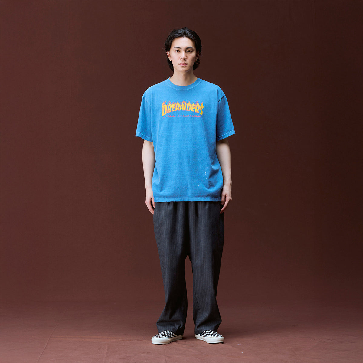 Liberaiders FLAME LOGO TEE リベレイダース フレーム ロゴ ティー 736112603【メンズ 半袖Tシャツ 前面プリント ロゴ ビンテージ加工 26FW】
