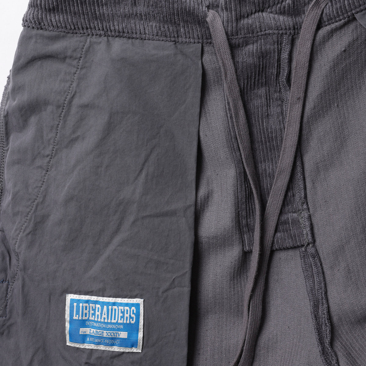 Liberaiders CORDUROY TAPERED SLACKS リベレイダース コーデュロイ テーパード スラックス 737062603【メンズ テーパードパンツ コーデュロイ タック カジュアル デイリーユース 26FW】