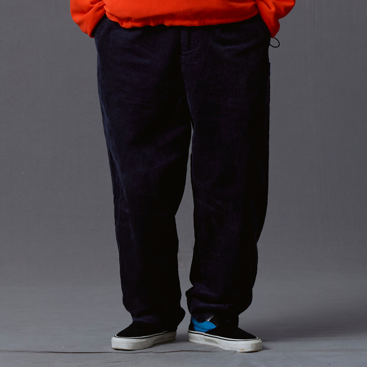 Liberaiders CORDUROY TAPERED SLACKS リベレイダース コーデュロイ テーパード スラックス 737062603【メンズ テーパードパンツ コーデュロイ タック カジュアル デイリーユース 26FW】
