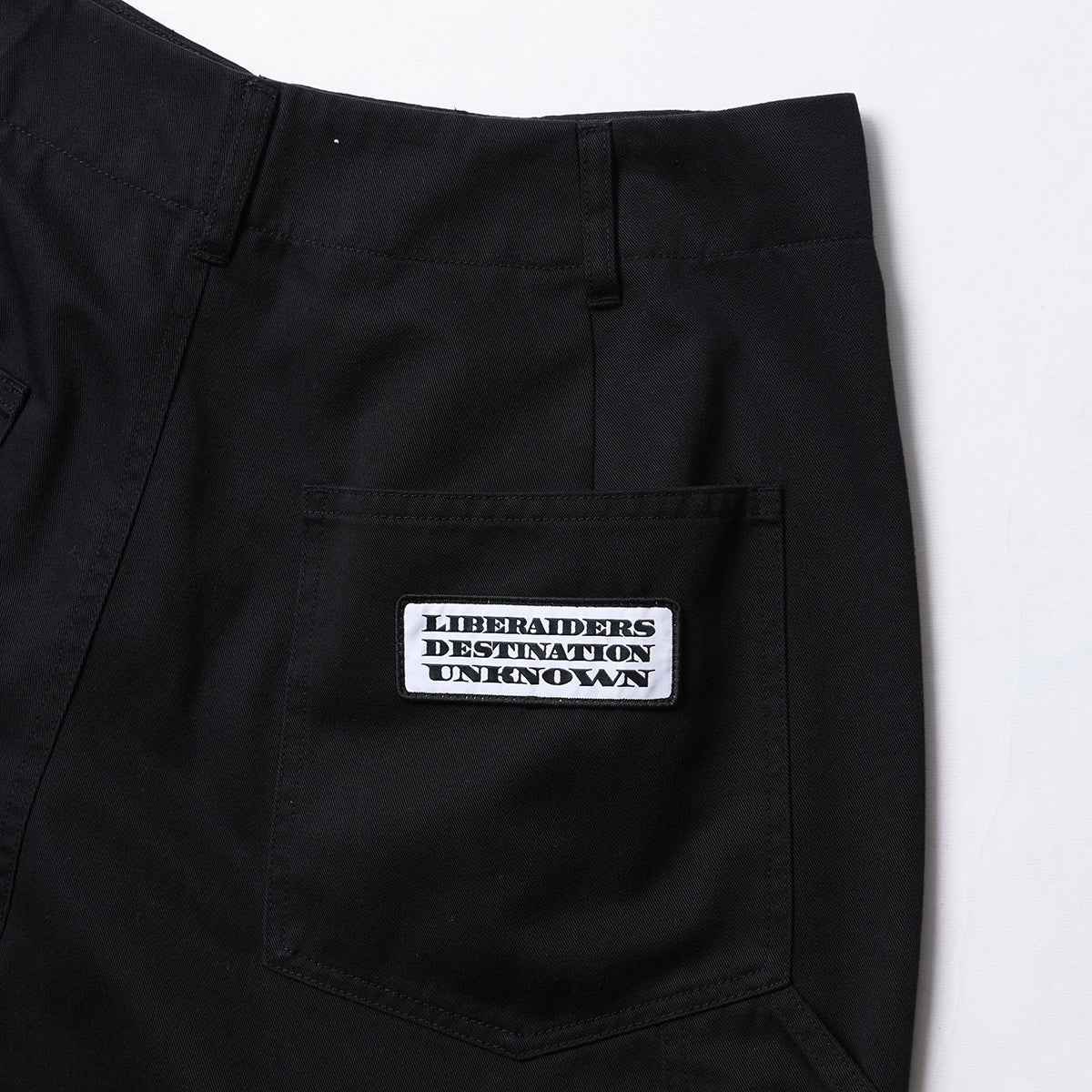 Liberaiders T/C SARROUEL CHINO PANTS リベレイダース T/C サルエル チノパンツ 737092603【メンズ サルエルパンツ ツイル素材 ワッペン カジュアル デイリーユース  26FW】