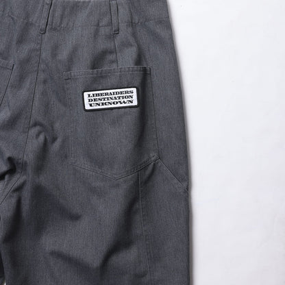Liberaiders T/C SARROUEL CHINO PANTS リベレイダース T/C サルエル チノパンツ 737092603【メンズ サルエルパンツ ツイル素材 ワッペン カジュアル デイリーユース  26FW】