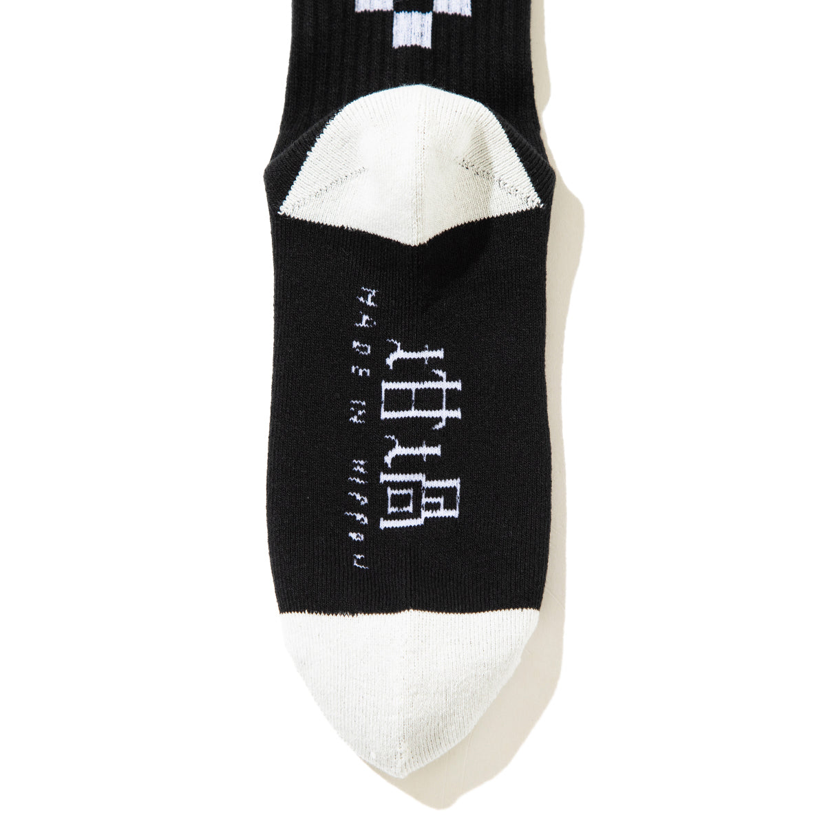 坩堝 CHECKER LINE SOCKS RUTSUBO チェッカー ライン ソックス R26FA-LINE-SK【メンズ 靴下 デイリーユース カジュアル ロゴ入り 日本製 26FW】