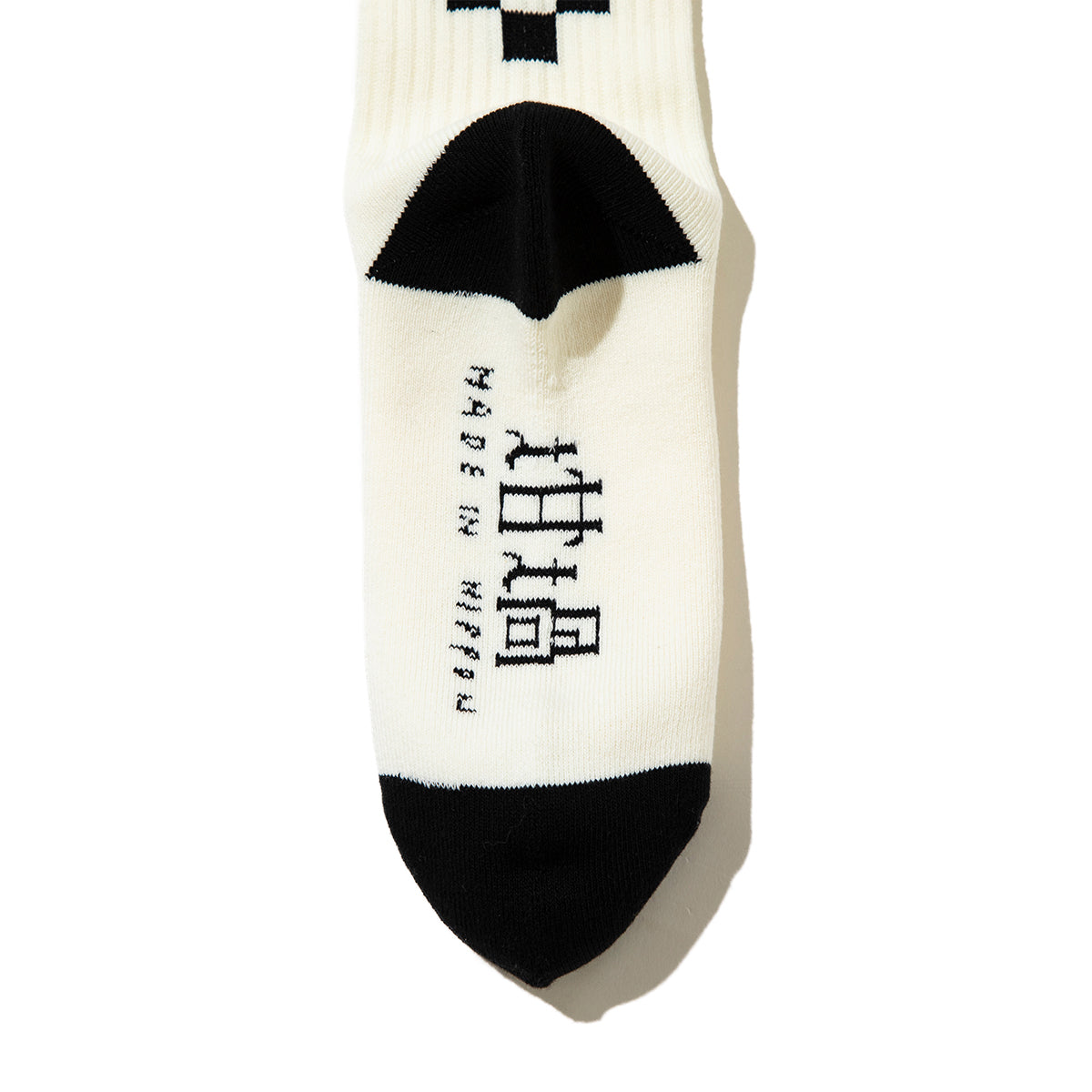坩堝 CHECKER LINE SOCKS RUTSUBO チェッカー ライン ソックス R26FA-LINE-SK【メンズ 靴下 デイリーユース カジュアル ロゴ入り 日本製 26FW】