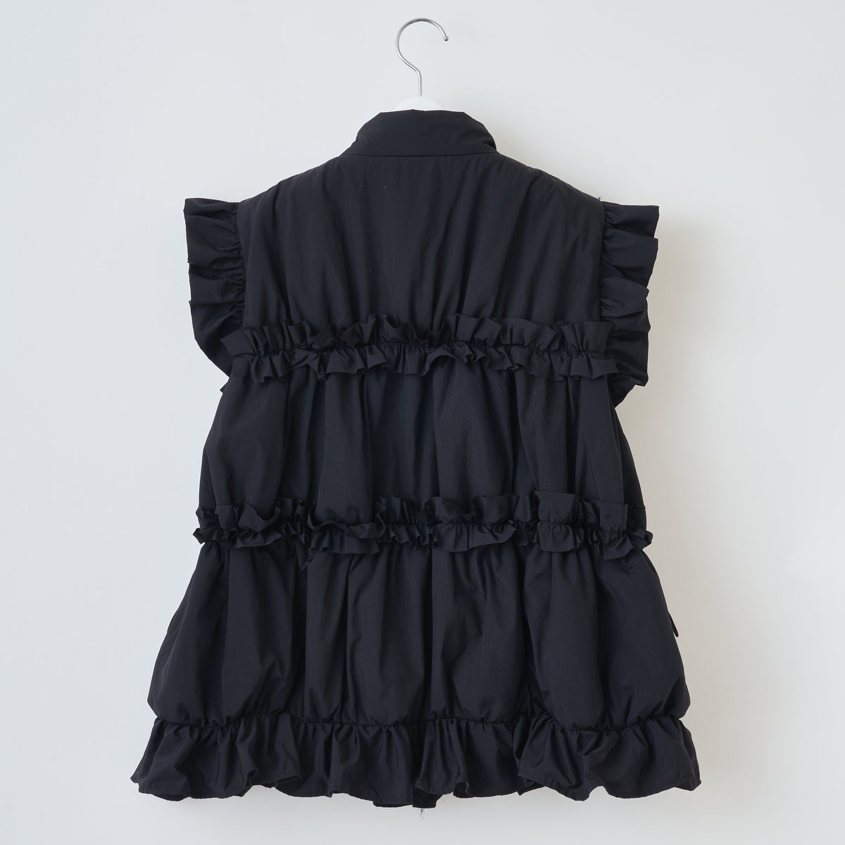 naokitomizuka Reebok Quilted Vest ナオキトミヅカ リーボック キルテッドベスト GRNTJ015【レディース ジップベスト キルト フリル コード付き ロゴ刺繍 26FW】