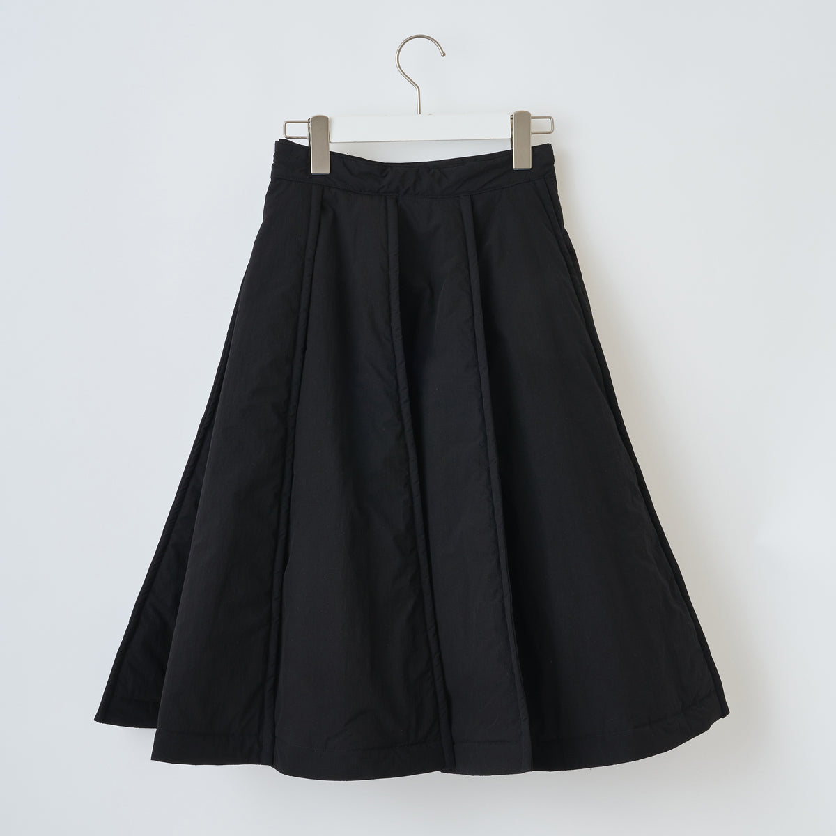 naokitomizuka Reebok Padded Pleated Skirt ナオキトミヅカ リーボック パデットプレーテッドスカート GRNTS015【レディース 中綿 プリーツスカート ロゴ刺繍 スポーティ  26FW】