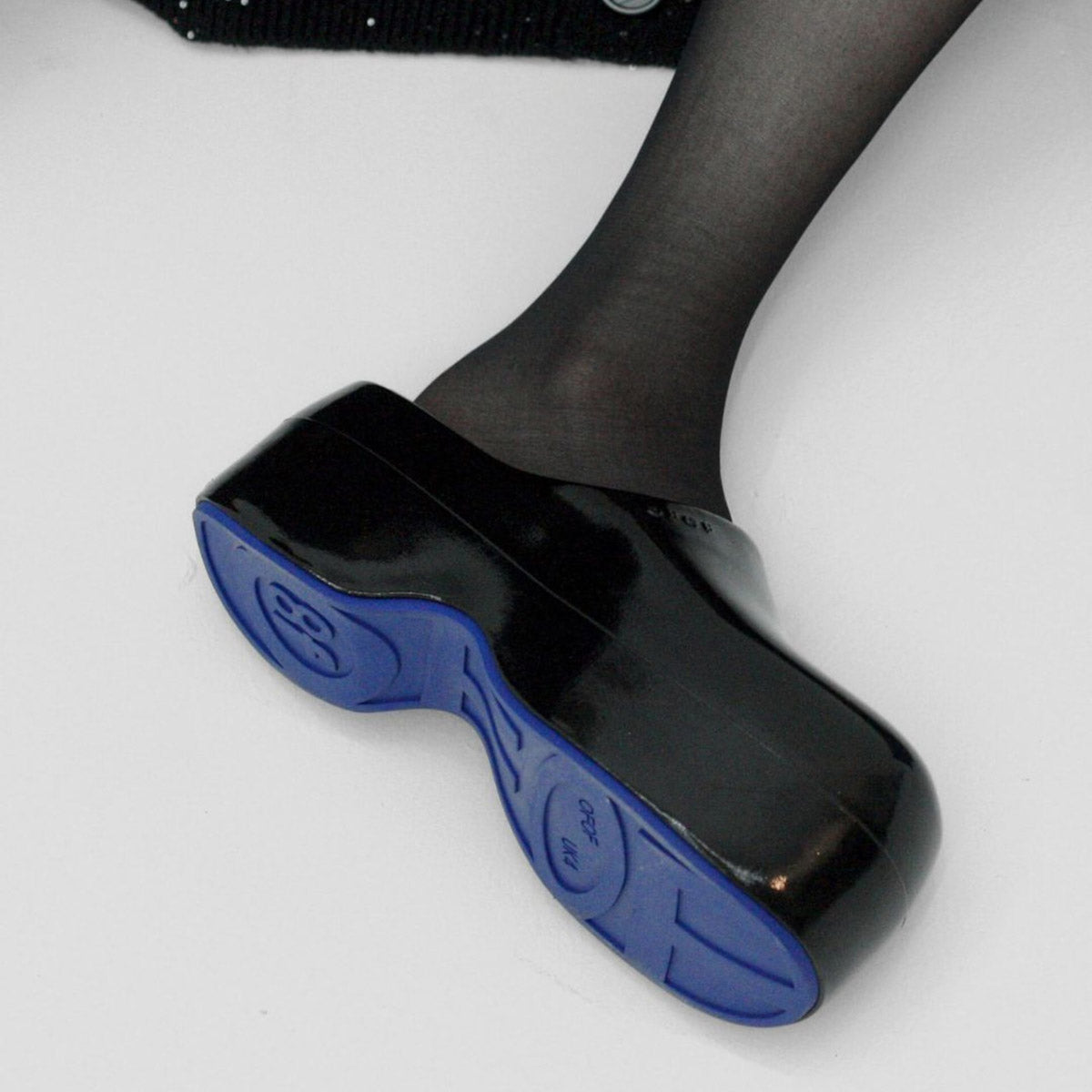 OFOF 1F オフオフ 1F グロッシーブラック 1F-GBLK【レディース サンダル 厚底 EVA素材  26FW】