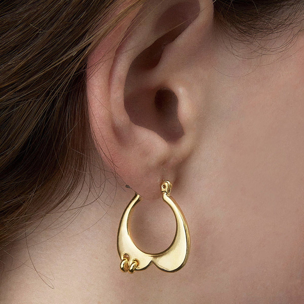 LAPUIS Plate heart pierced earrings ラピュイ プレート ハート ピアスド イヤリングス 263-220115【レディース ハートピアス ハートモチーフ フープピアス 26FW】