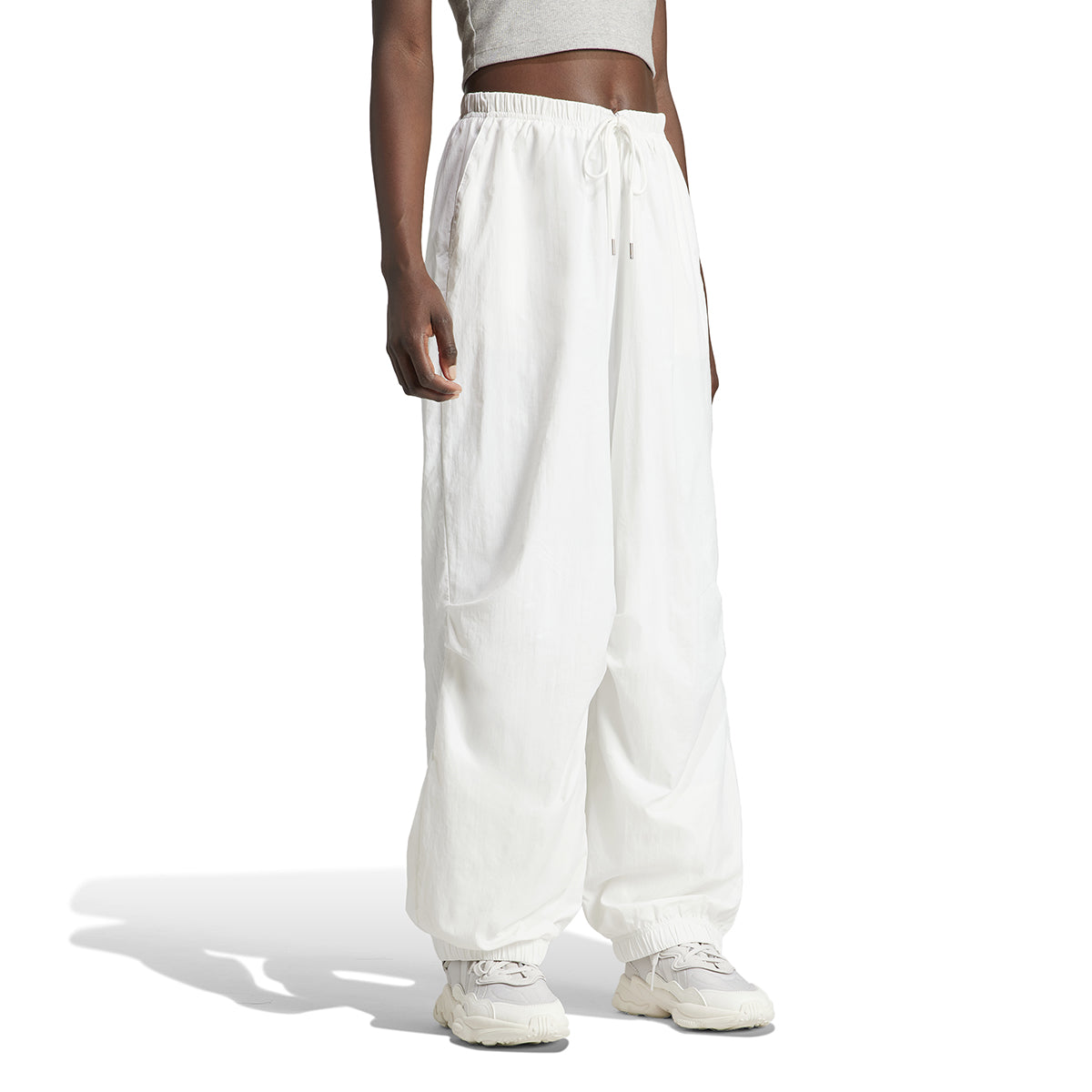 PREMIUM ESSENTIALS NYLON PARACHUTE PANTS