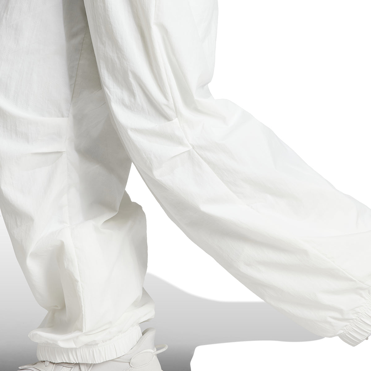 PREMIUM ESSENTIALS NYLON PARACHUTE PANTS