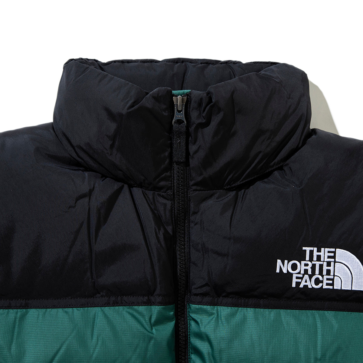 NUPTSE VEST